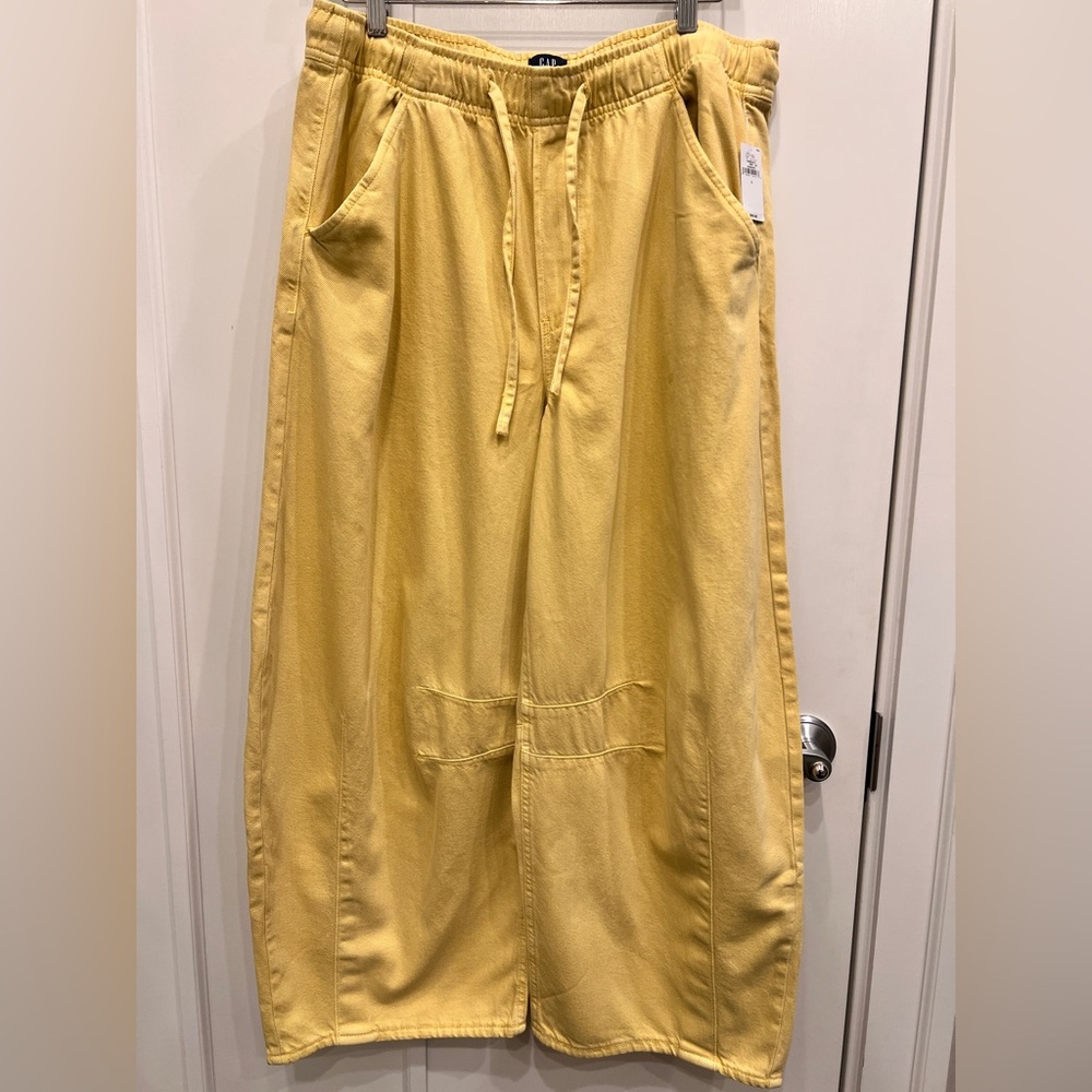 NWT Gap UltraSoft Easy Horseshoe Jeans